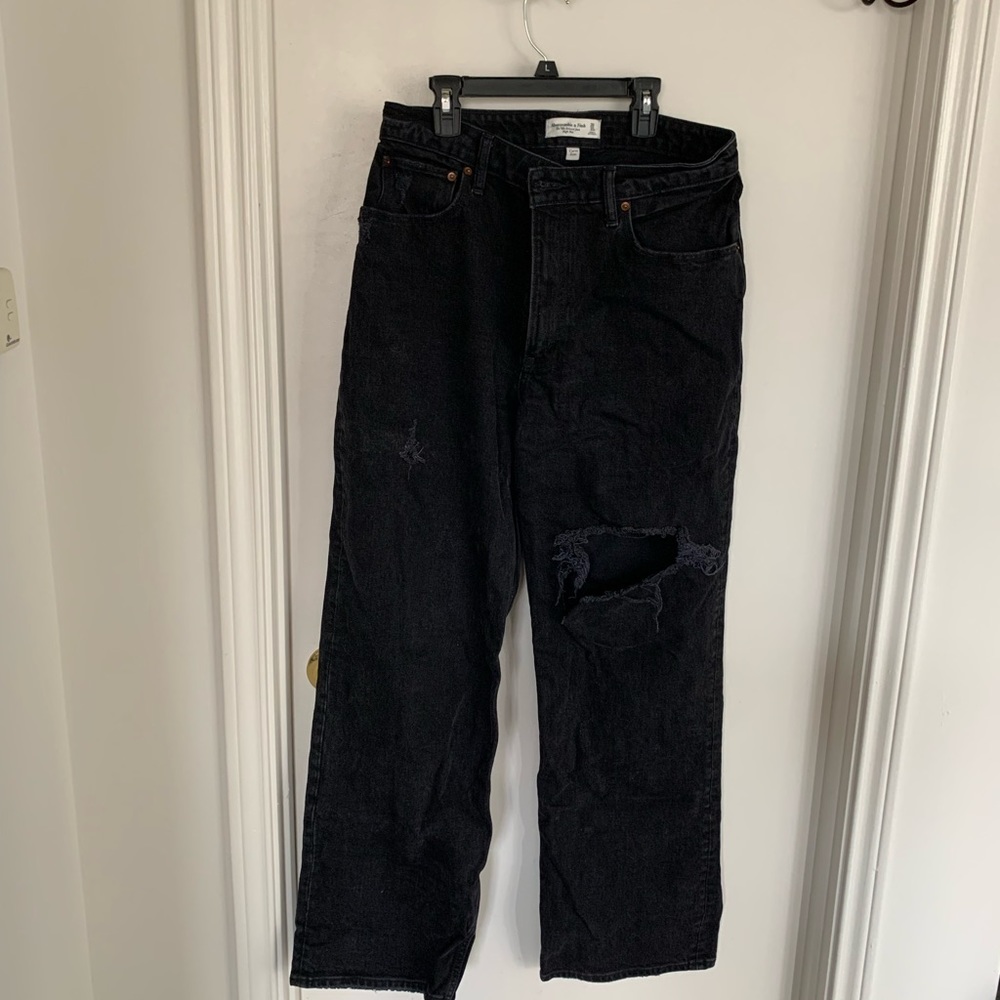 Abercrombie and Fitch Black Ripped 90s Relaxed Jeans